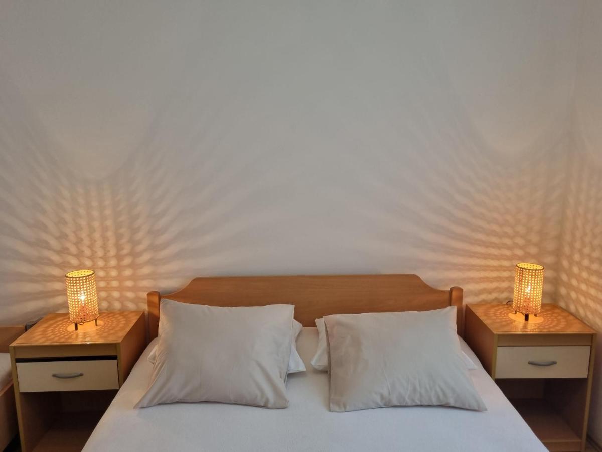 Kero New Value 2023 Fully Ac Apartment *