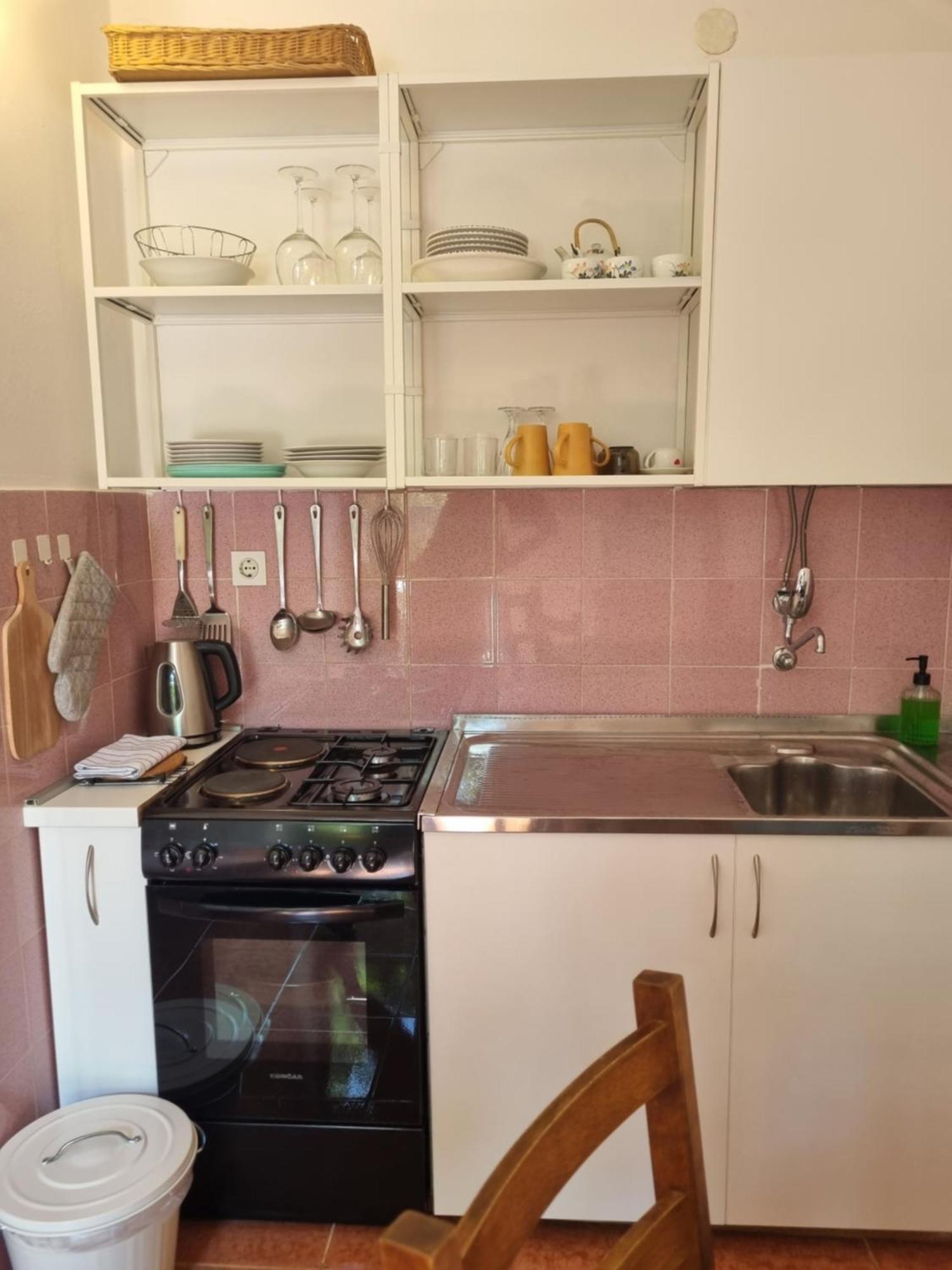 Apartment Kero New Value 2023 Fully Ac