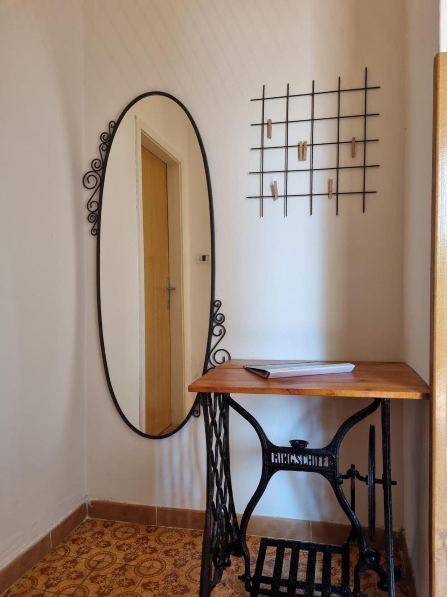 Kero New Value 2023 Fully Ac Apartment